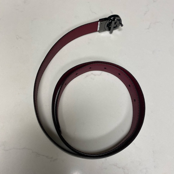 Michael Kors Twist Reversible Leather MK Logo Buckle Belt Red/Silver, Size M/L - Picture 6 of 16